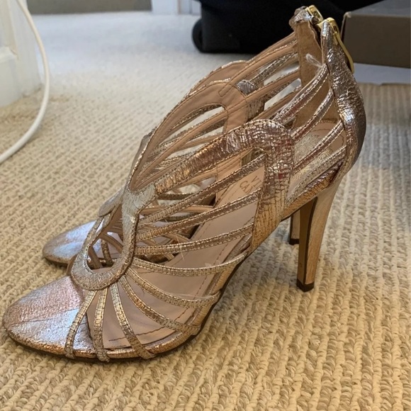 Vince Camuto solana bronze caged heel size 6.5 - Picture 4 of 7